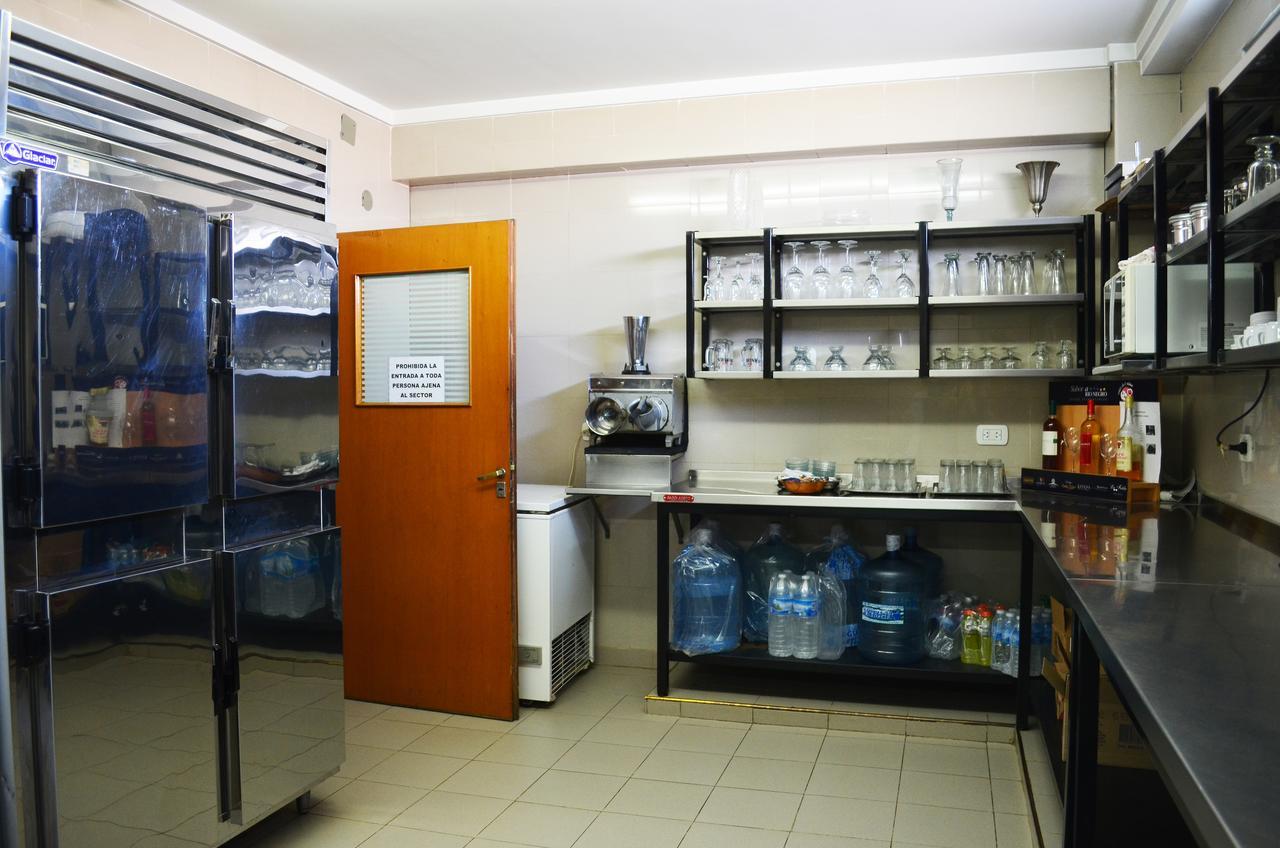 Hotel Huemul General Roca Zewnętrze zdjęcie