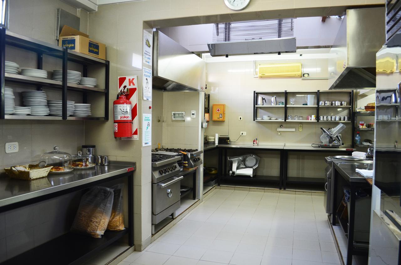 Hotel Huemul General Roca Zewnętrze zdjęcie