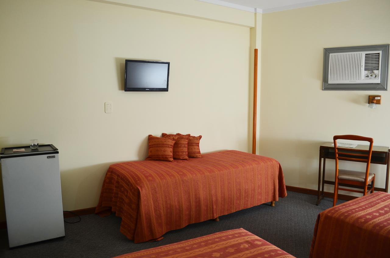 Hotel Huemul General Roca Zewnętrze zdjęcie