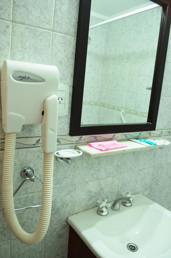 Hotel Huemul General Roca Zewnętrze zdjęcie