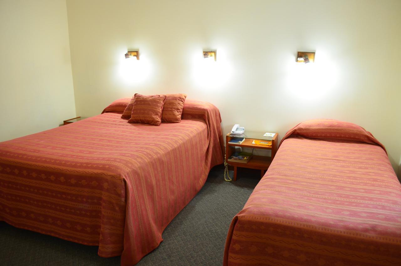Hotel Huemul General Roca Zewnętrze zdjęcie