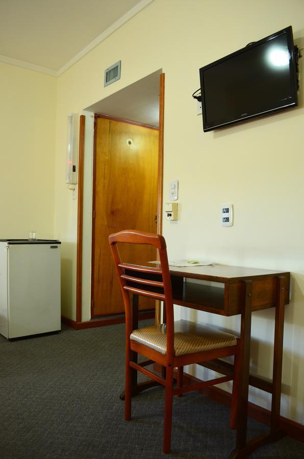 Hotel Huemul General Roca Zewnętrze zdjęcie