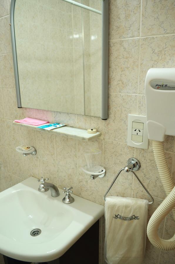 Hotel Huemul General Roca Zewnętrze zdjęcie